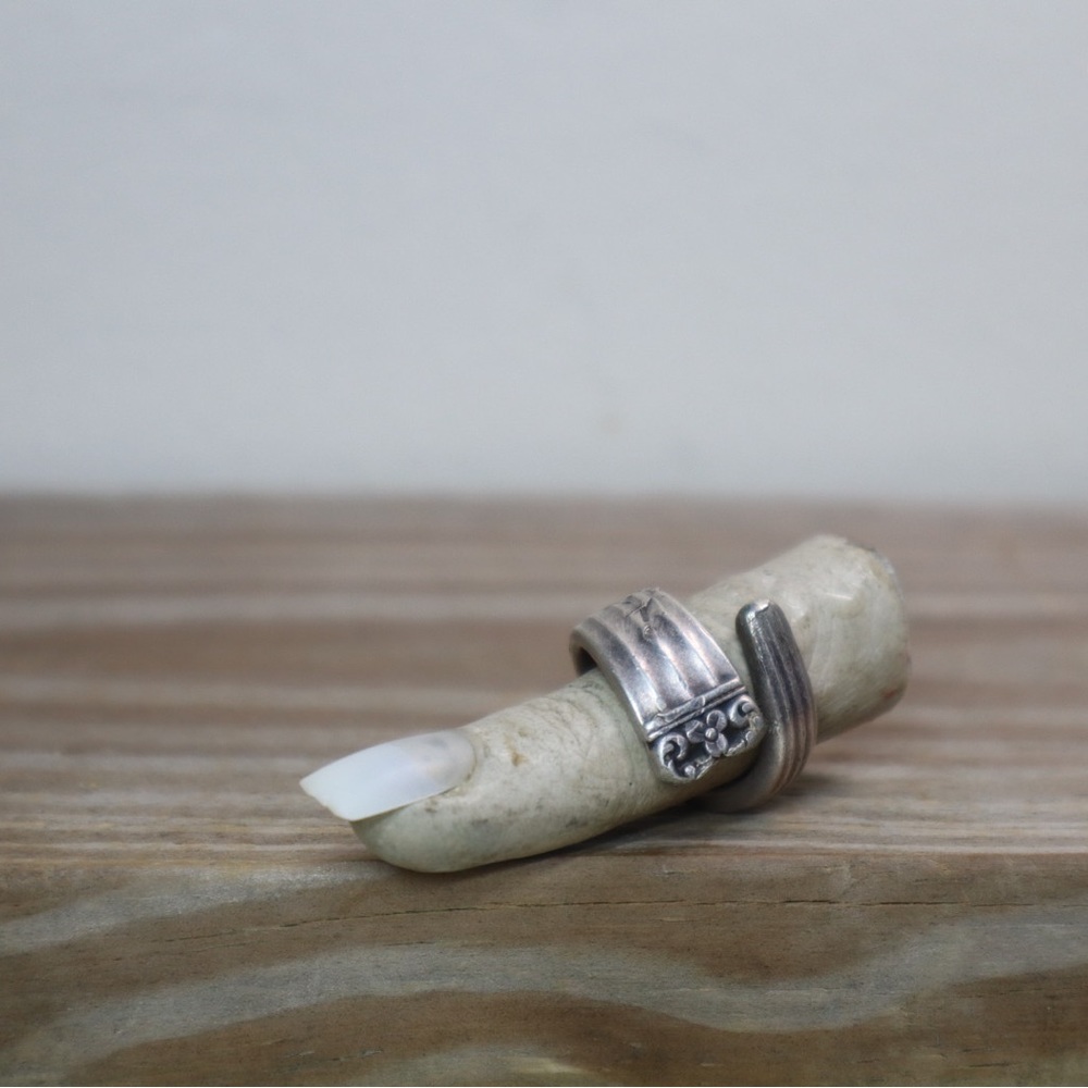 Yes girl silver ring size 5.5